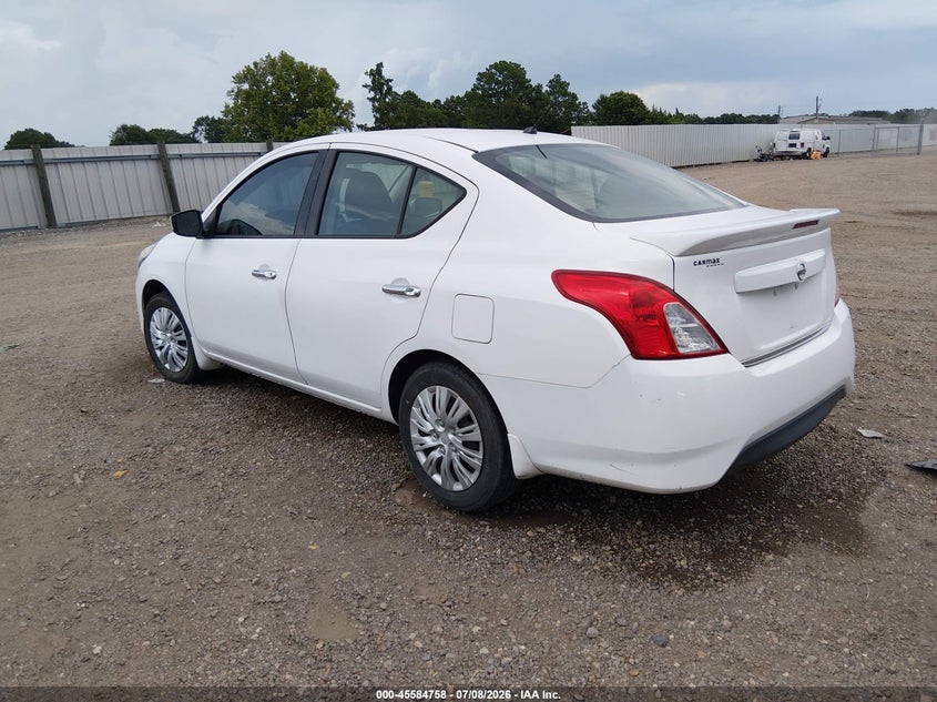 2017 NISSAN VERSA auction photo 3