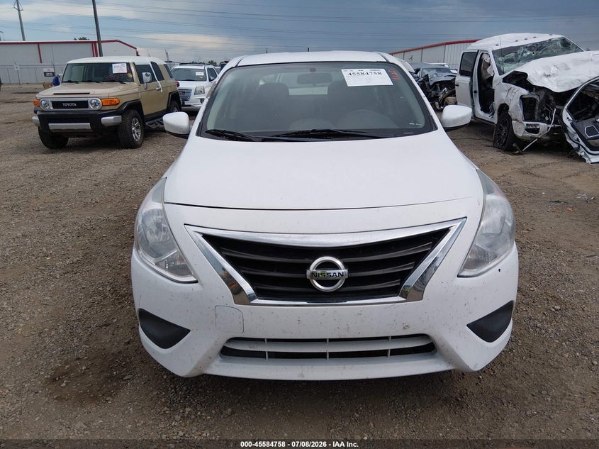 2017 NISSAN VERSA auction photo 6
