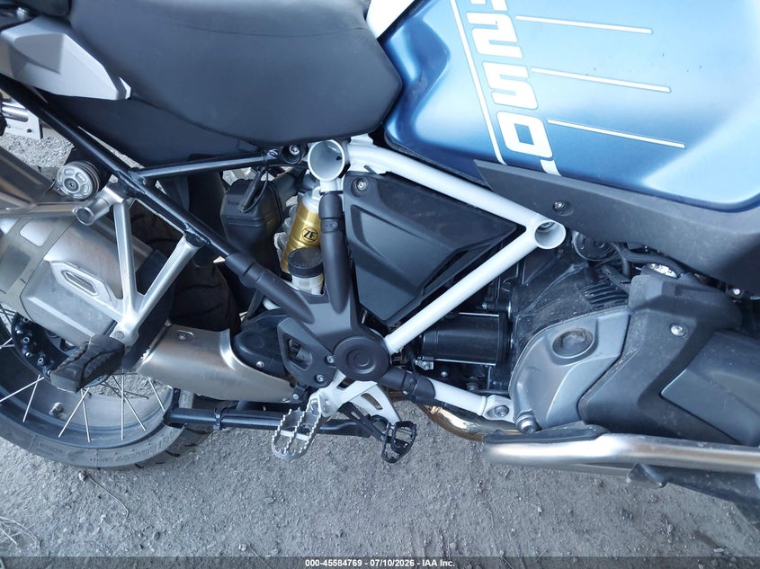 2024 BMW R 1250 Gs Adventure VIN: WB10M1302R6J81034 Lot: 45584769