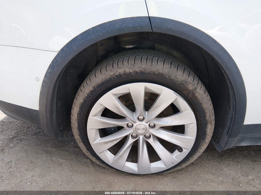 2020 Tesla Model X Long Range Dual Motor All-Wheel Drive/Long Range Plus Dual Motor All-Wheel Drive VIN: 5YJXCAE22LF262324 Lot: 45584849