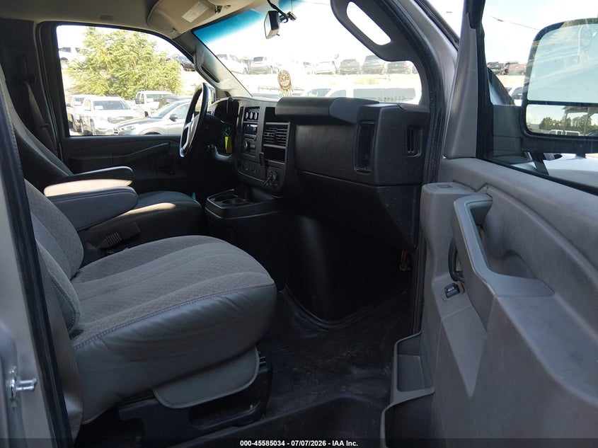 2019 CHEVROLET EXPRESS 2500 auction photo 5