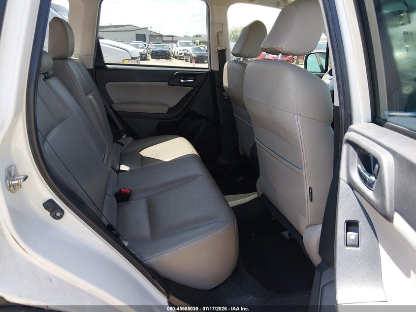 2015 SUBARU FORESTER auction photo 8