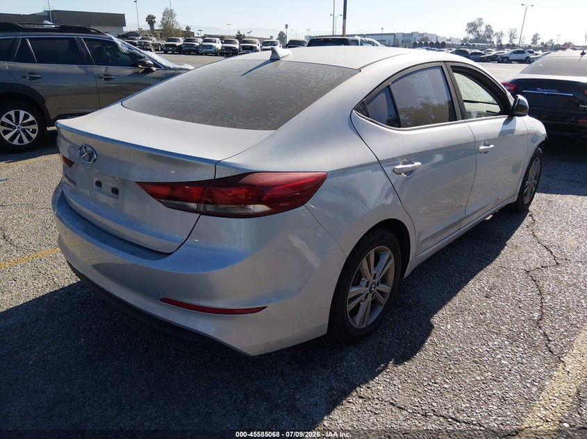 2018 HYUNDAI ELANTRA auction photo 4
