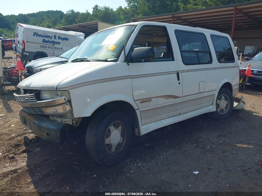 1998 CHEVROLET ASTRO auction photo 2
