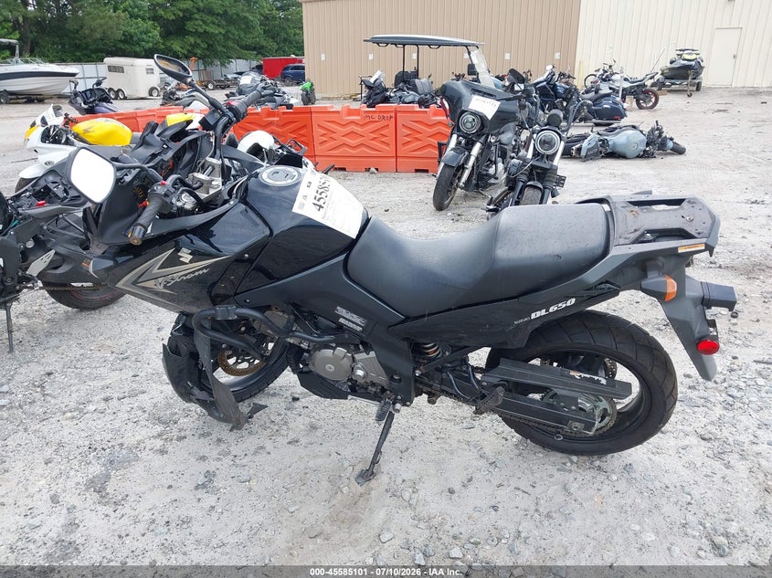 2011 Suzuki Dl650 A VIN: JS1VP54B4B2100033 Lot: 45585101