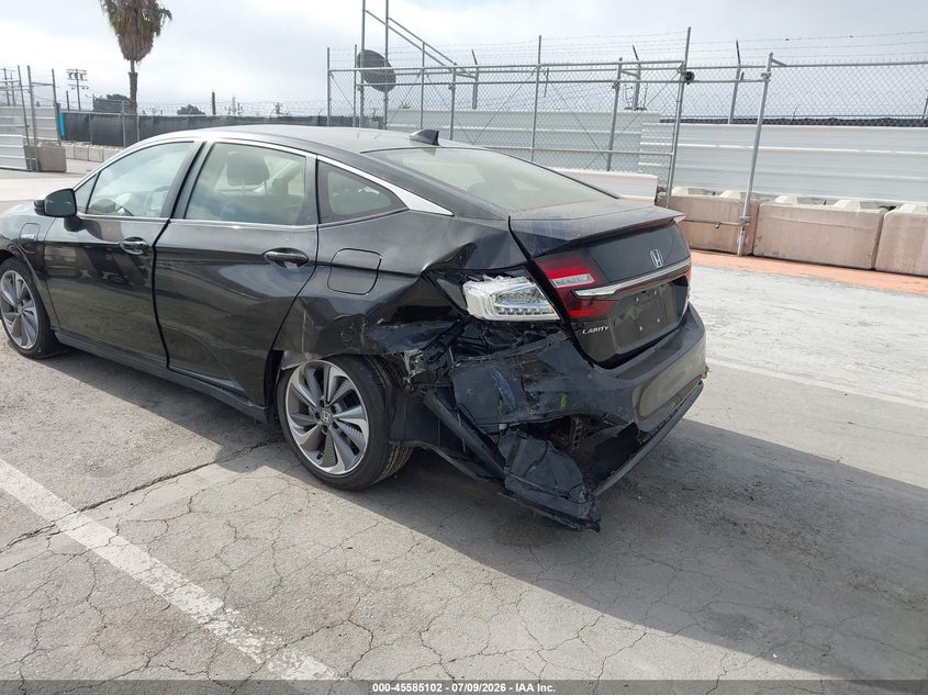 2018 Honda Clarity Plug-In Hybrid Touring VIN: JHMZC5F30JC020051 Lot: 45585102