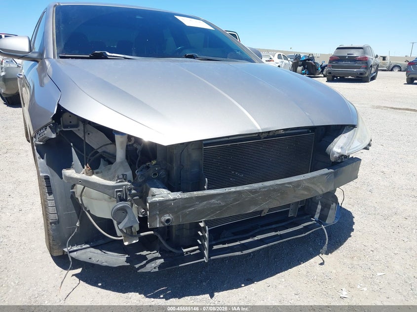2020 HYUNDAI ELANTRA auction photo 6