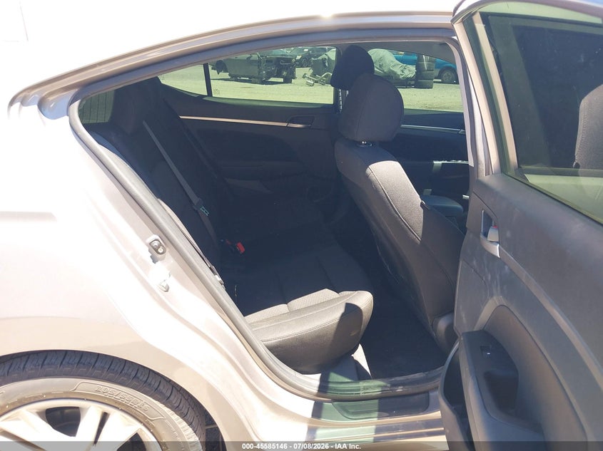 2020 HYUNDAI ELANTRA auction photo 8