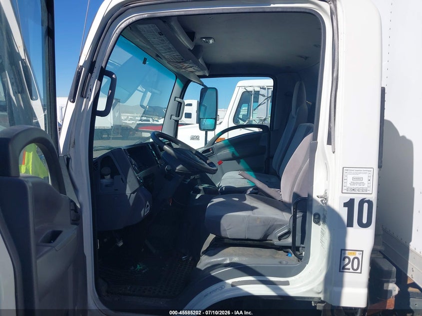 2019 ISUZU NQR auction photo 6