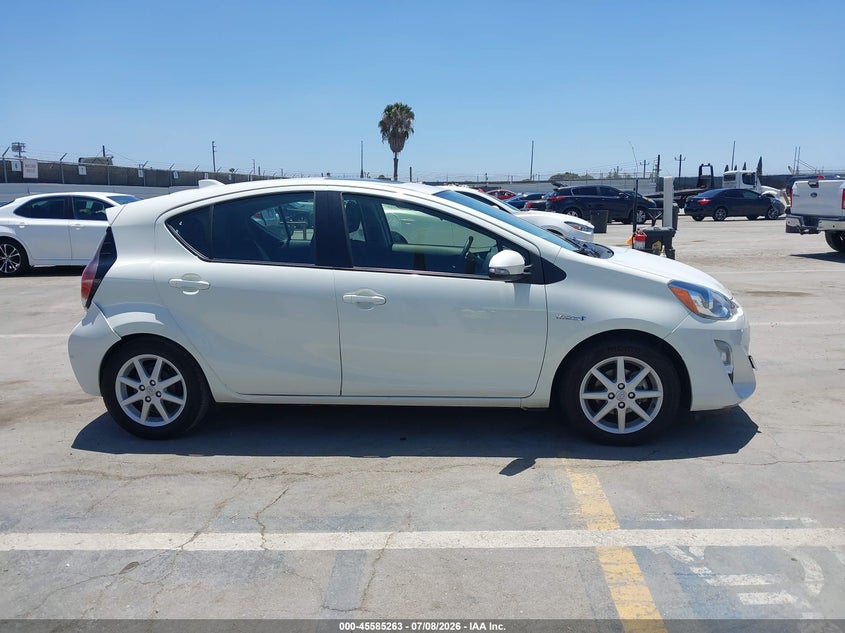 2015 Toyota Prius C Three VIN: JTDKDTB36F1091607 Lot: 45585263
