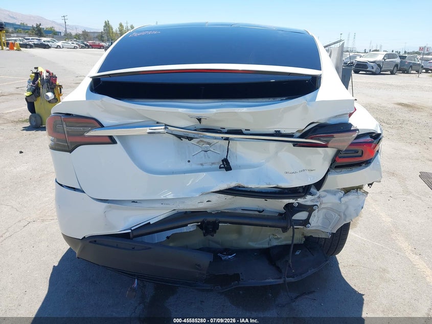 2020 Tesla Model X Long Range Dual Motor All-Wheel Drive/Long Range Plus Dual Motor All-Wheel Drive VIN: 5YJXCAE26LF242156 Lot: 45585280