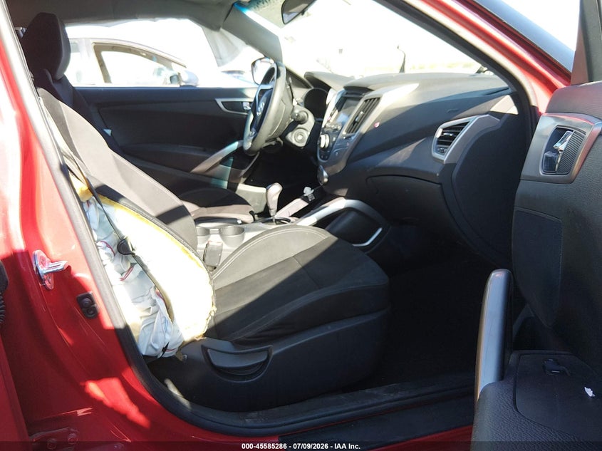 2016 Hyundai Veloster VIN: KMHTC6AD9GU257245 Lot: 45585286