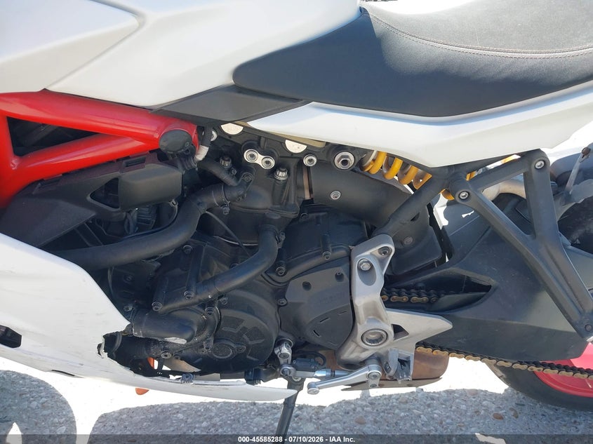 2017 Ducati Supersport VIN: ZDMVABDS5HB002373 Lot: 45585288