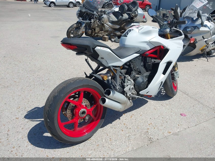2017 DUCATI SUPERSPORT auction photo 4