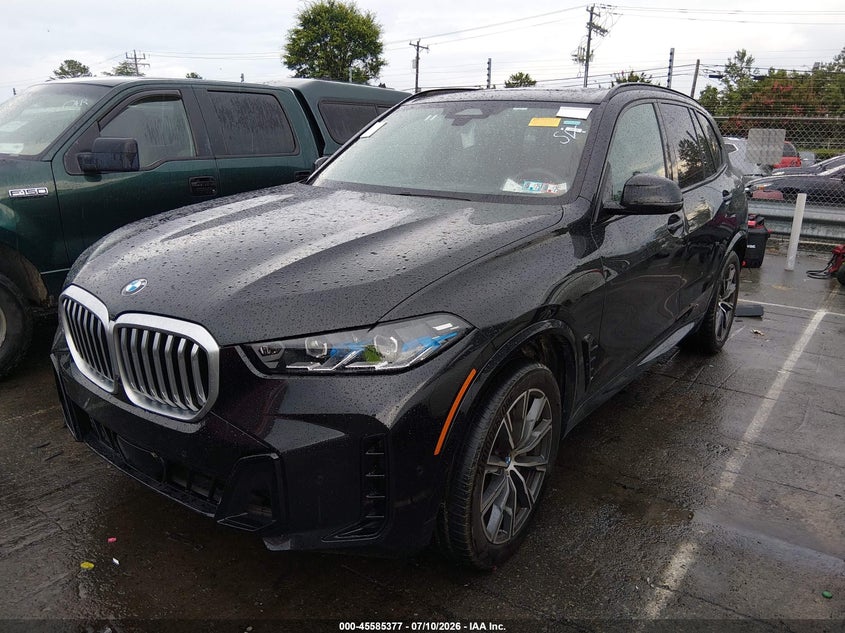 2025 BMW X5 xDrive40I, Normal Wear & Tear, IAAI, VIN 5UX23EU0XS9W69784 — photo 2