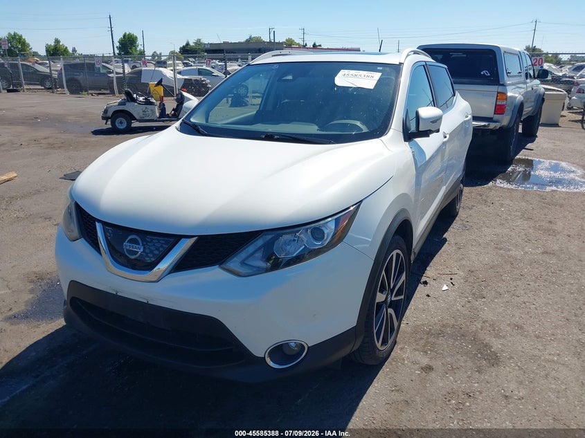 2017 NISSAN ROGUE SPORT auction photo 2