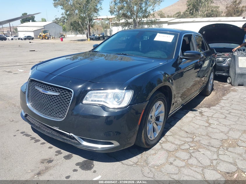2019 Chrysler 300 Touring 2C3CCAAG2KH654555 photo 1