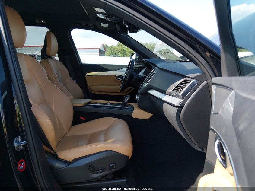 2017 VOLVO XC90 auction photo 5