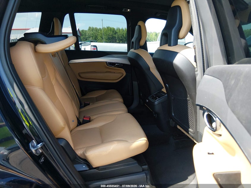 2017 VOLVO XC90 auction photo 8