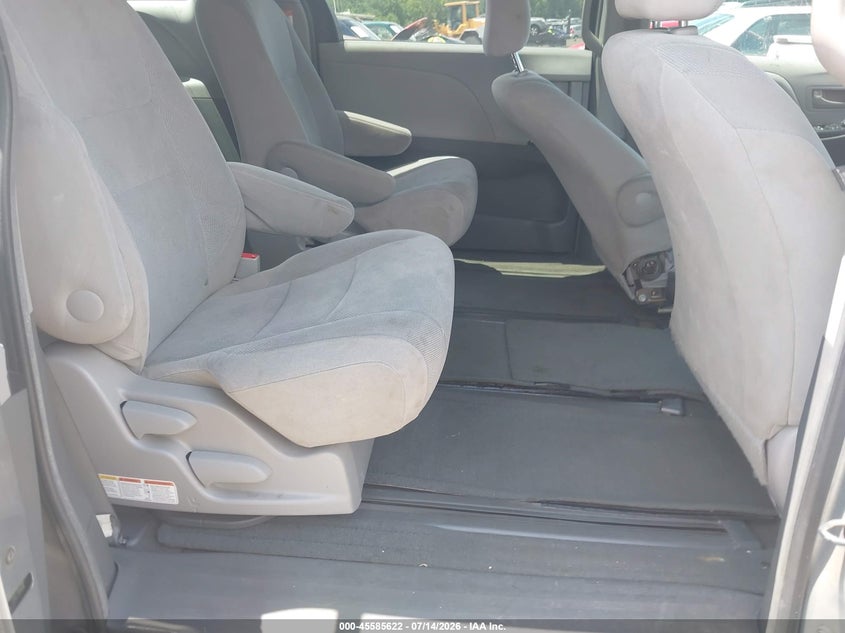 2015 Toyota Sienna L 7 Passenger VIN: 5TDZK3DC7FS660579 Lot: 45585622