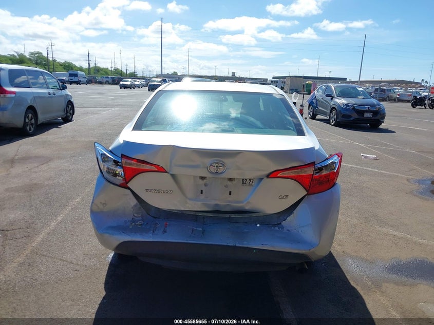 2018 Toyota Corolla Le VIN: 5YFBURHE6JP760121 Lot: 45585655