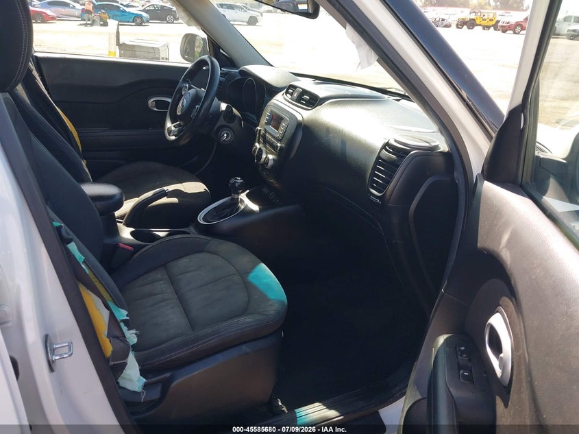 2016 KIA SOUL auction photo 5