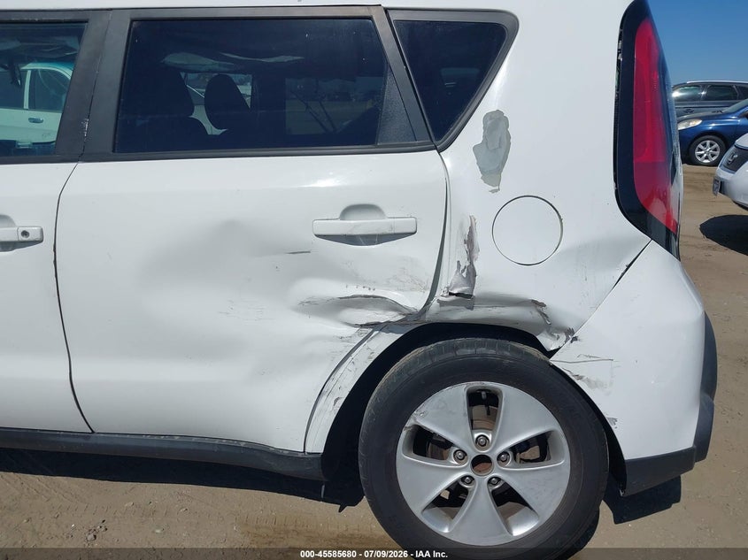 2016 KIA SOUL auction photo 6