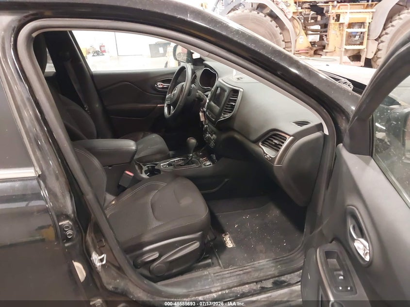 2019 JEEP CHEROKEE auction photo 5
