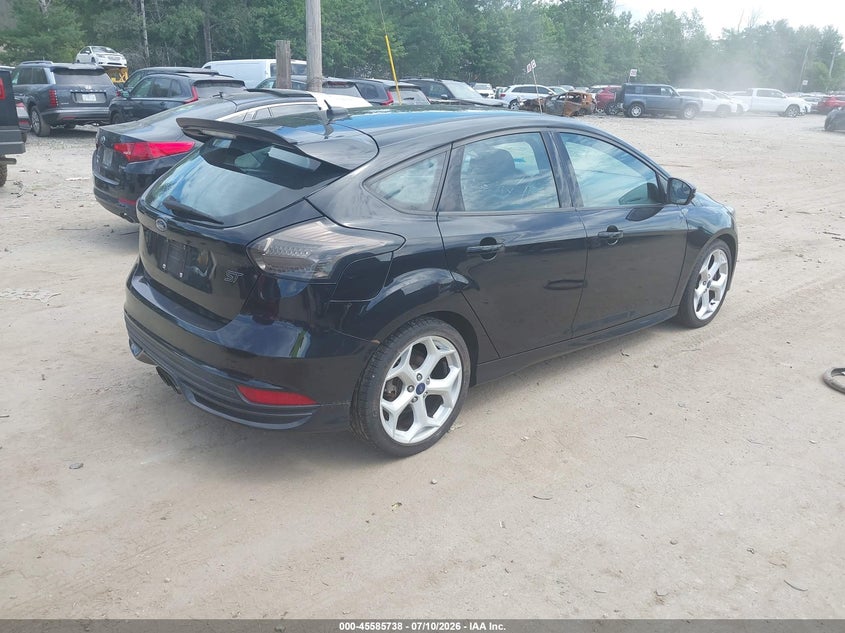2017 FORD FOCUS ST auction photo 4