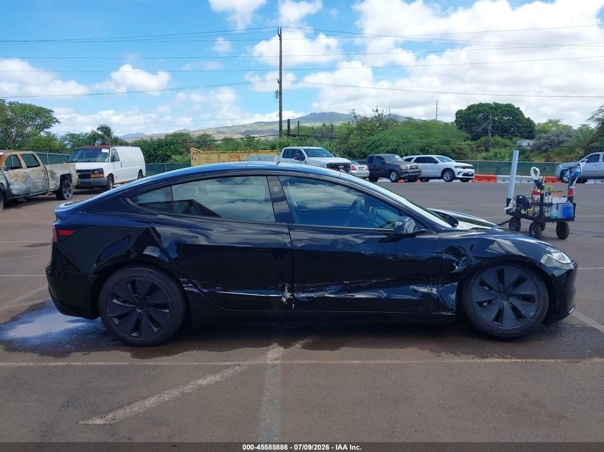 TESLA MODEL 3 - zdjęcie 13