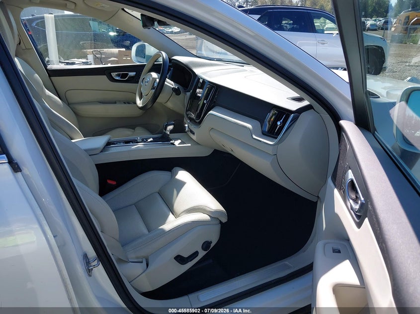 2021 Volvo Xc60 T5 Inscription VIN: YV4102RL1M1753823 Lot: 45585902