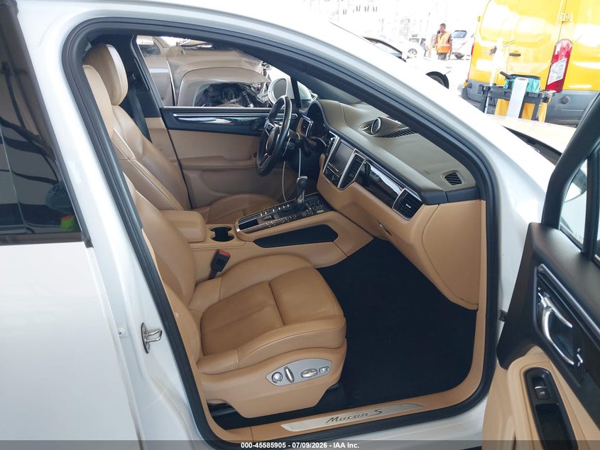 2016 PORSCHE MACAN auction photo 5
