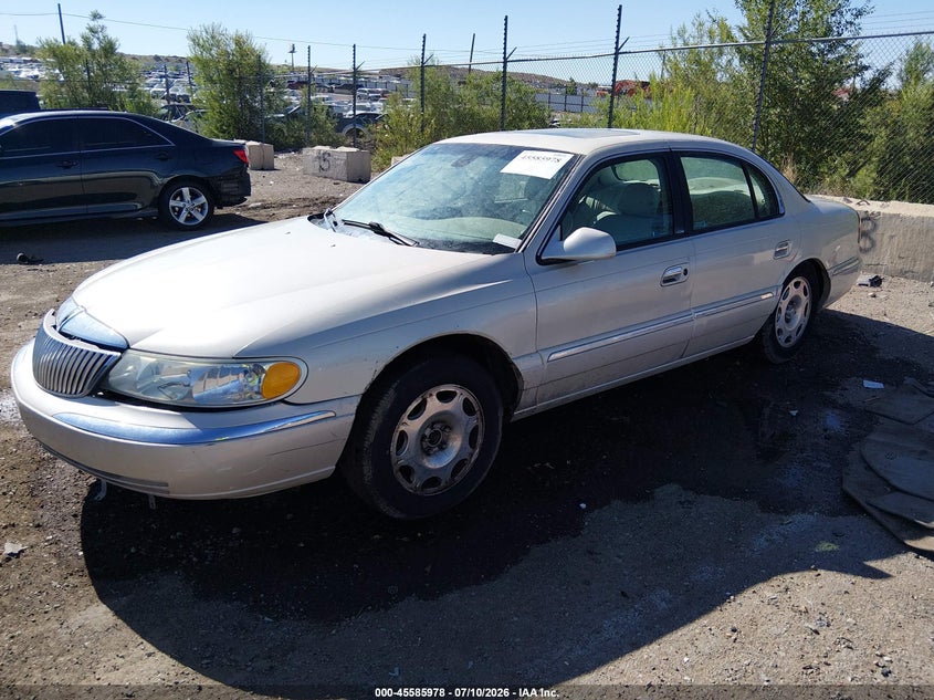 2002 LINCOLN CONTINENTAL auction photo 2