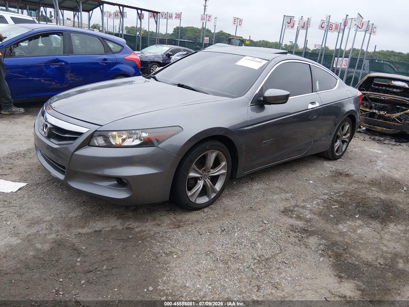 2011 Honda Accord, Неизвестно, IAAI, VIN 1HGCS2B81BA001081 — фото 2