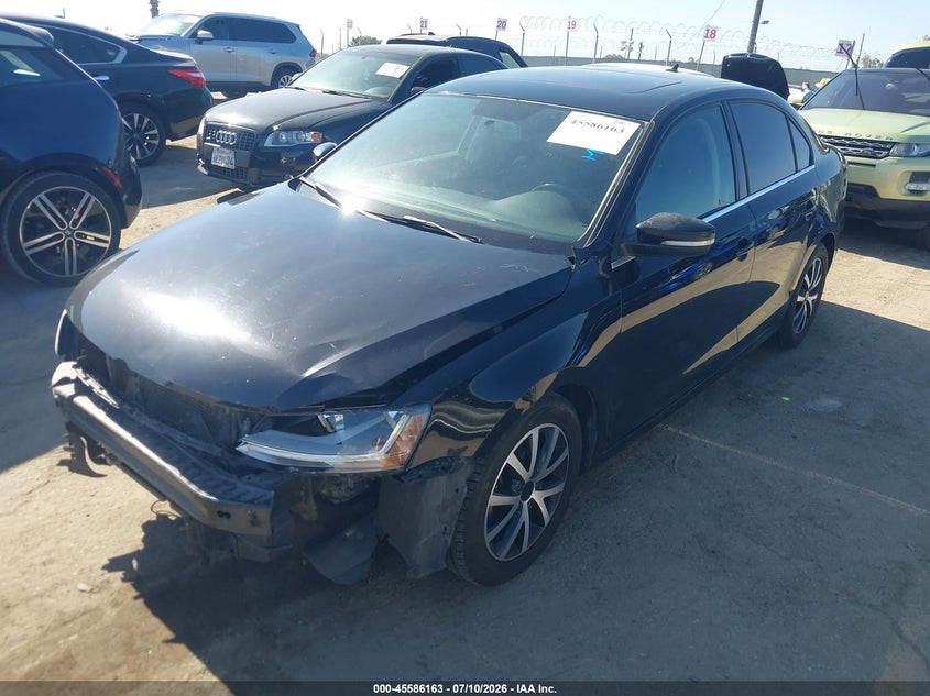 2017 VOLKSWAGEN JETTA auction photo 2