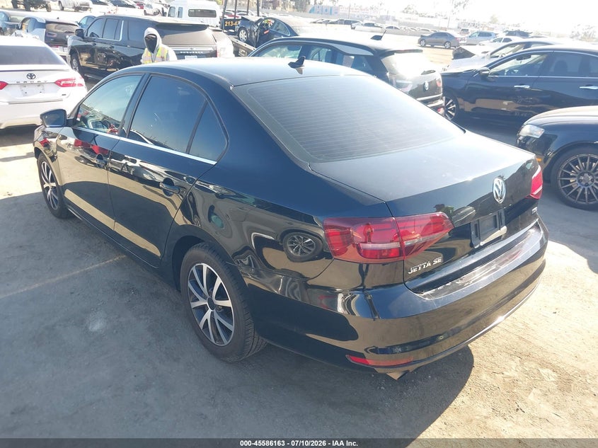 2017 VOLKSWAGEN JETTA auction photo 3
