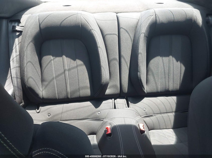2019 FORD MUSTANG auction photo 8
