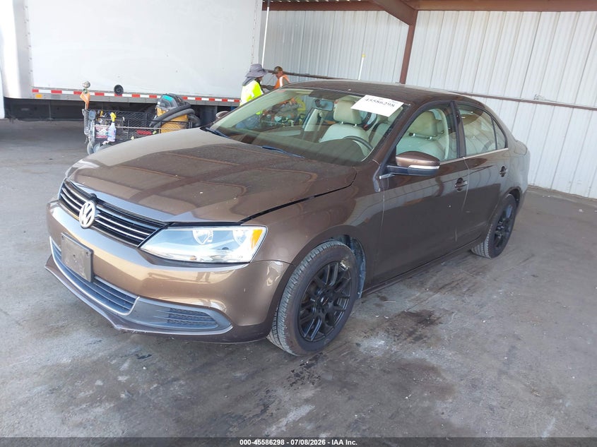 2013 VOLKSWAGEN JETTA auction photo 2