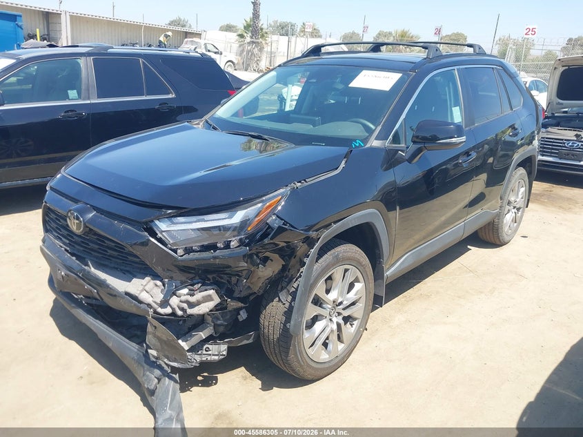 2024 Toyota RAV 4, Front End, IAAI, VIN 2T3C1RFV2RC258502 — photo 2