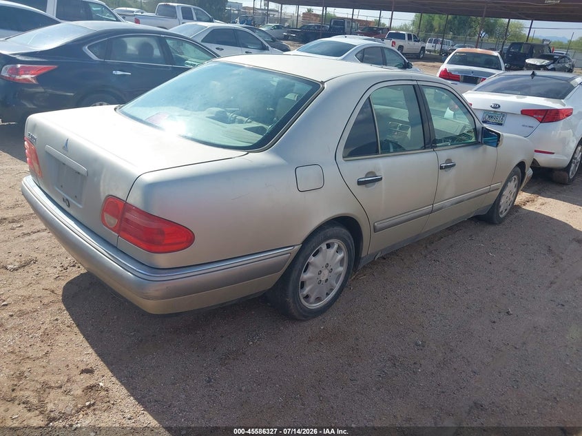1997 MERCEDES-BENZ E 320 auction photo 4