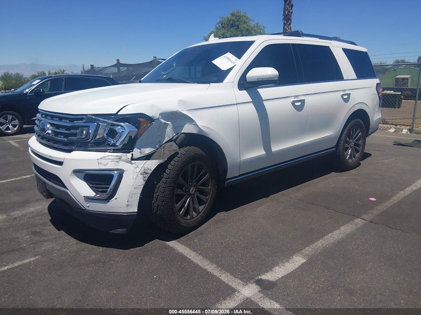 2021 Ford Expedition Limited, Left Front, IAAI, VIN 1FMJU2AT6MEA65114 — photo 2