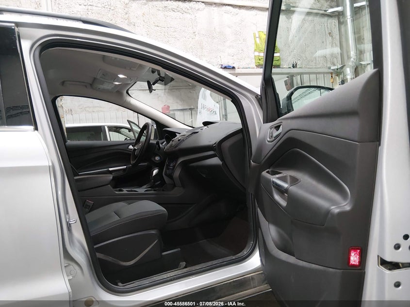 2018 FORD ESCAPE auction photo 5