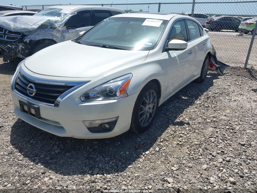 2015 Nissan Altima, Rear, IAAI, VIN 1N4AL3AP7FC184164 — photo 2