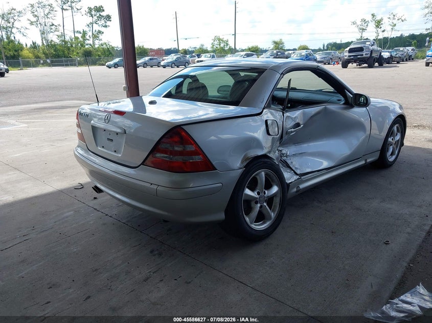 2003 MERCEDES-BENZ SLK 320 auction photo 4