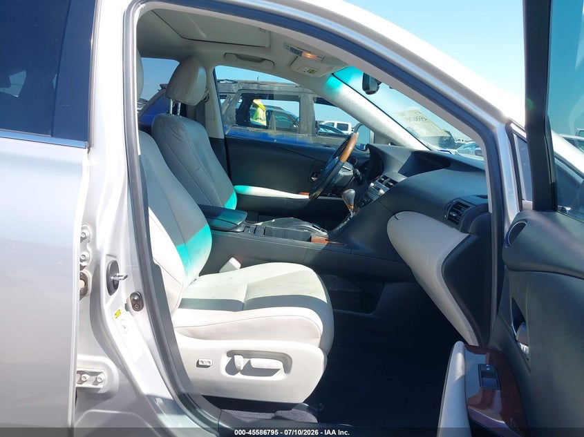 2010 LEXUS RX 450H auction photo 5