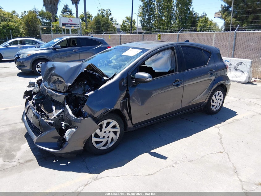2015 Toyota Prius C Three JTDKDTB3XF1097409 photo 1