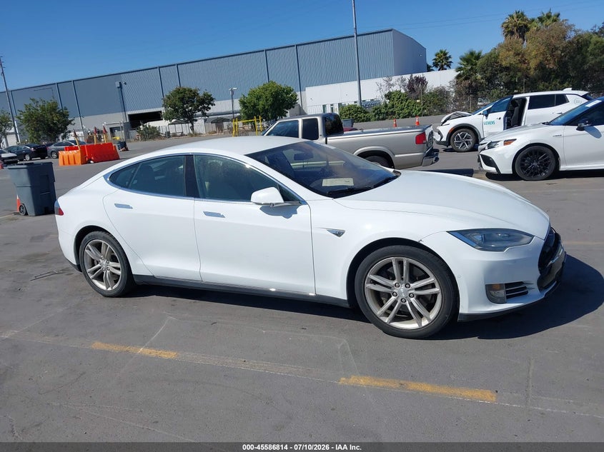 2014 Tesla Model S VIN: 5YJSA1S16EFP61741 Lot: 45586814