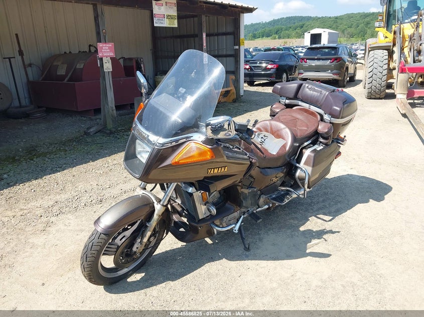 JYA59J006FA001413 1985 Yamaha Xvz12 D photo 1
