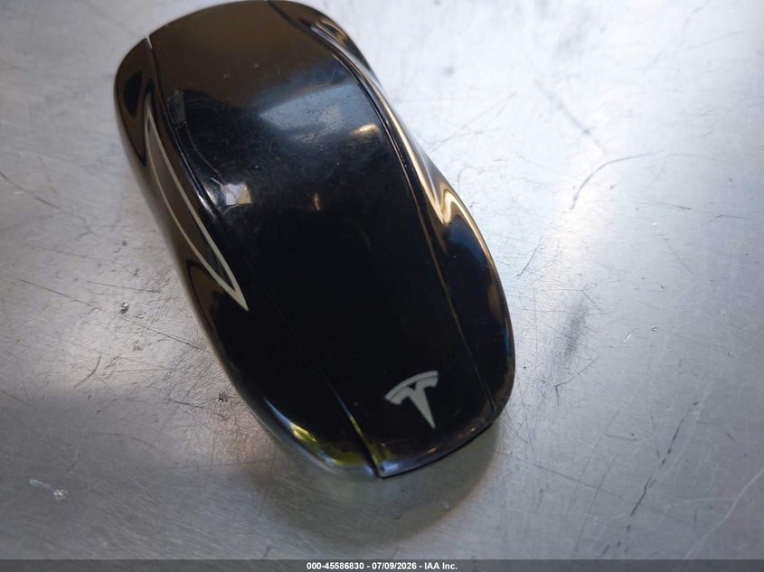 2016 Tesla Model S 60D/70D/75D/85D/90D VIN: 5YJSA1E27GF162371 Lot: 45586830