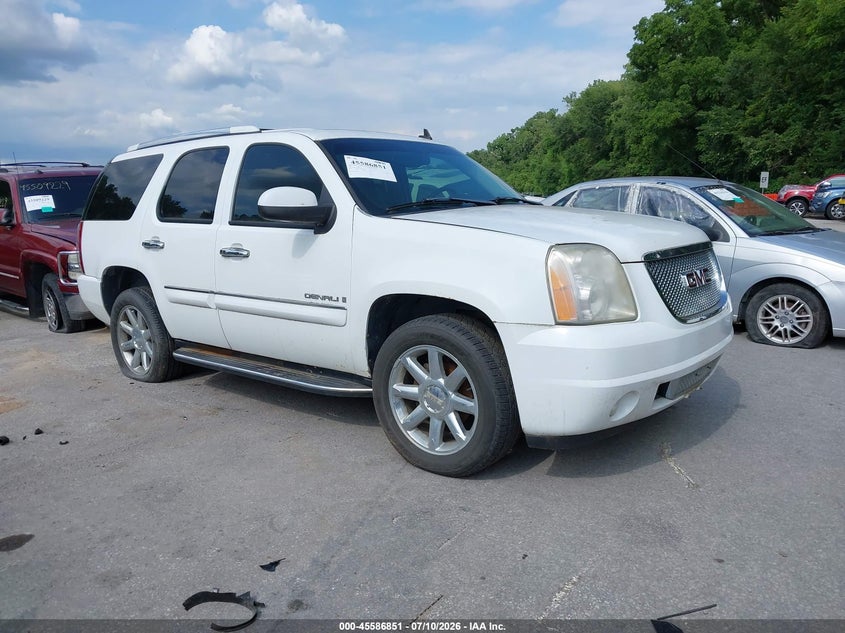 2007 GMC YUKON DENALI auction photo 1